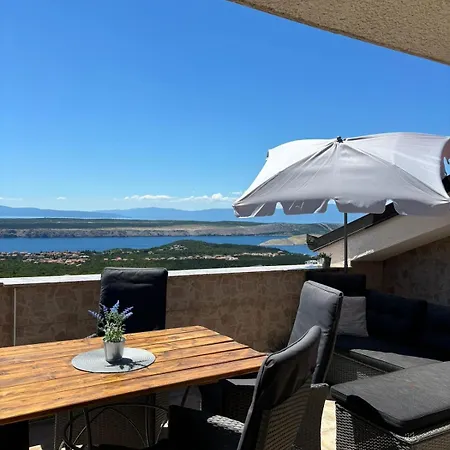Сasa de vacaciones House Rigo With Private Pool, Jacuzzi And Sauna Crikvenica