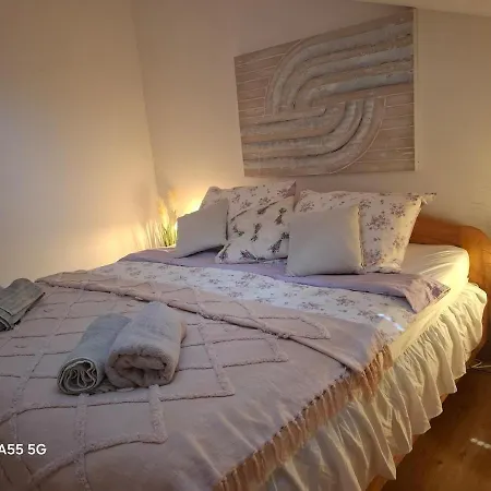 House Rigo With Private Pool, Jacuzzi And Sauna *