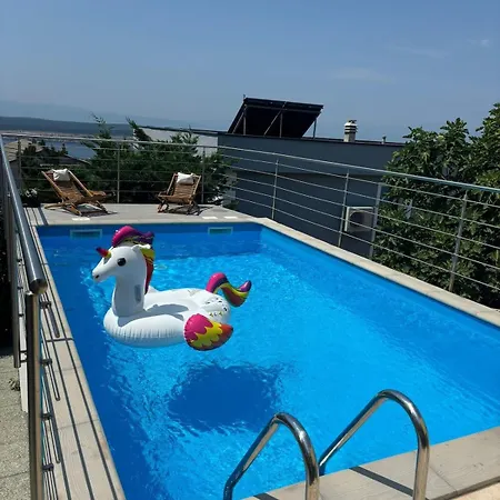 House Rigo With Private Pool, Jacuzzi And Sauna * Crikvenica