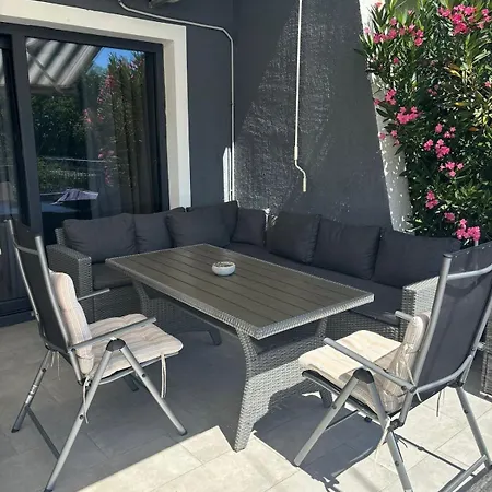 House Rigo With Private Pool, Jacuzzi And Sauna * Crikvenica