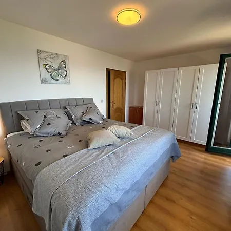 Сasa de vacaciones House Rigo With Private Pool, Jacuzzi And Sauna Crikvenica