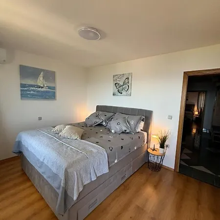Сasa de vacaciones House Rigo With Private Pool, Jacuzzi And Sauna Crikvenica