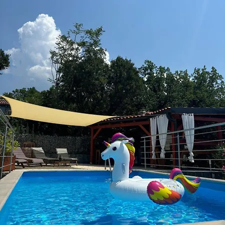 House Rigo With Private Pool, Jacuzzi And Sauna Crikvenica